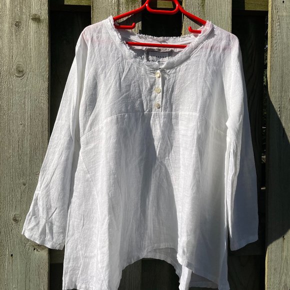 White linen tunic - Picture 1 of 7